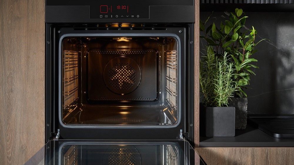 Łatwe sprzątanie z pyrolizą po świąteczno-karnawałowym maratonie pieczenia!