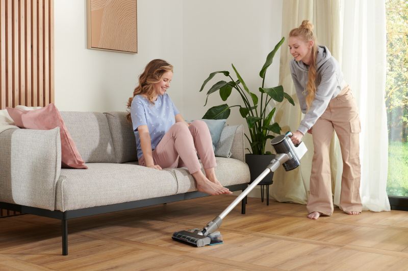 Czystość i wygoda przy korzystaniu z odkurzaczy pionowych