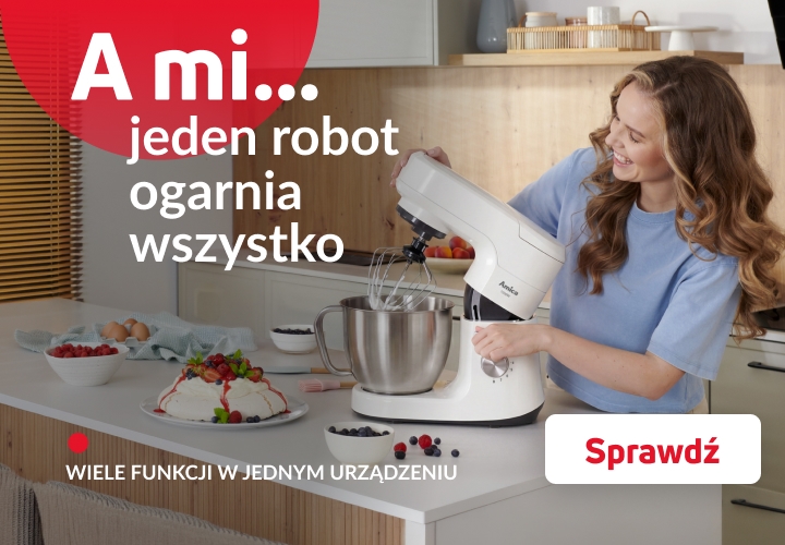 Kobieta gotuje przy użyciu robota planetarnego