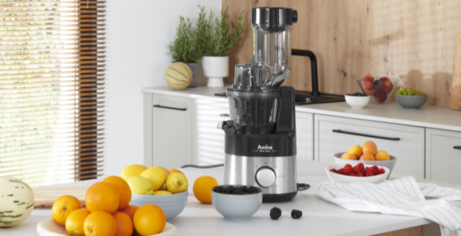 pomarańcza i wyciskarka